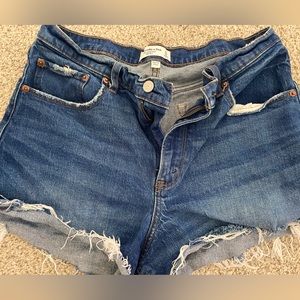 Abercrombie curve love high rise shorts